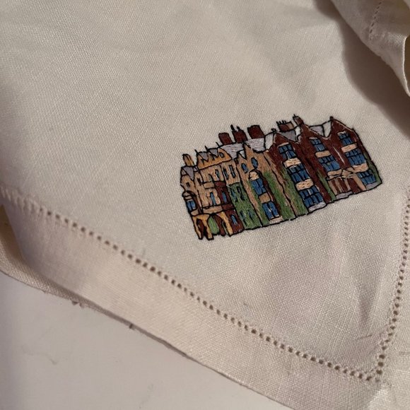 Vintage hand embroidered cloth table napkins 6 unique designs - Picture 8 of 8